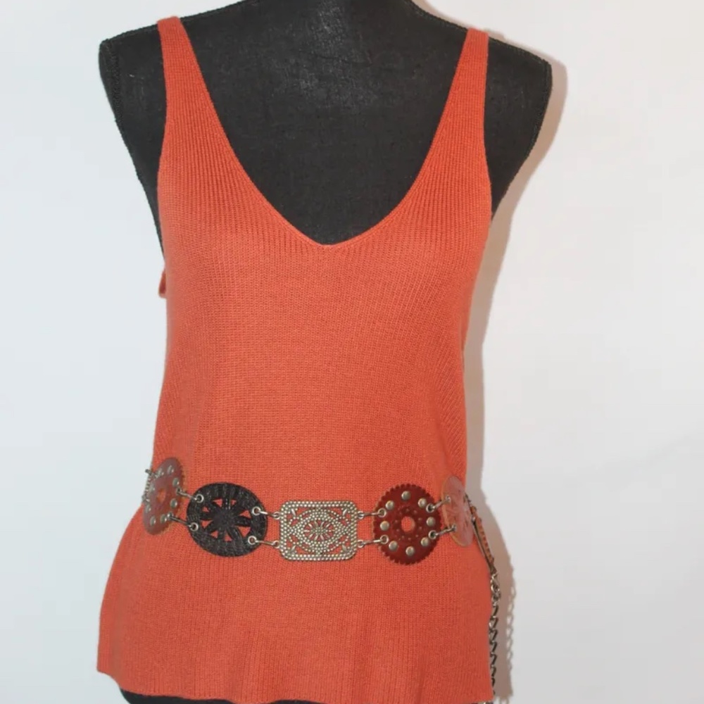 Like new, Forever 21 Rust Colored V-Neck Sweater Knit Tank Top, Size S